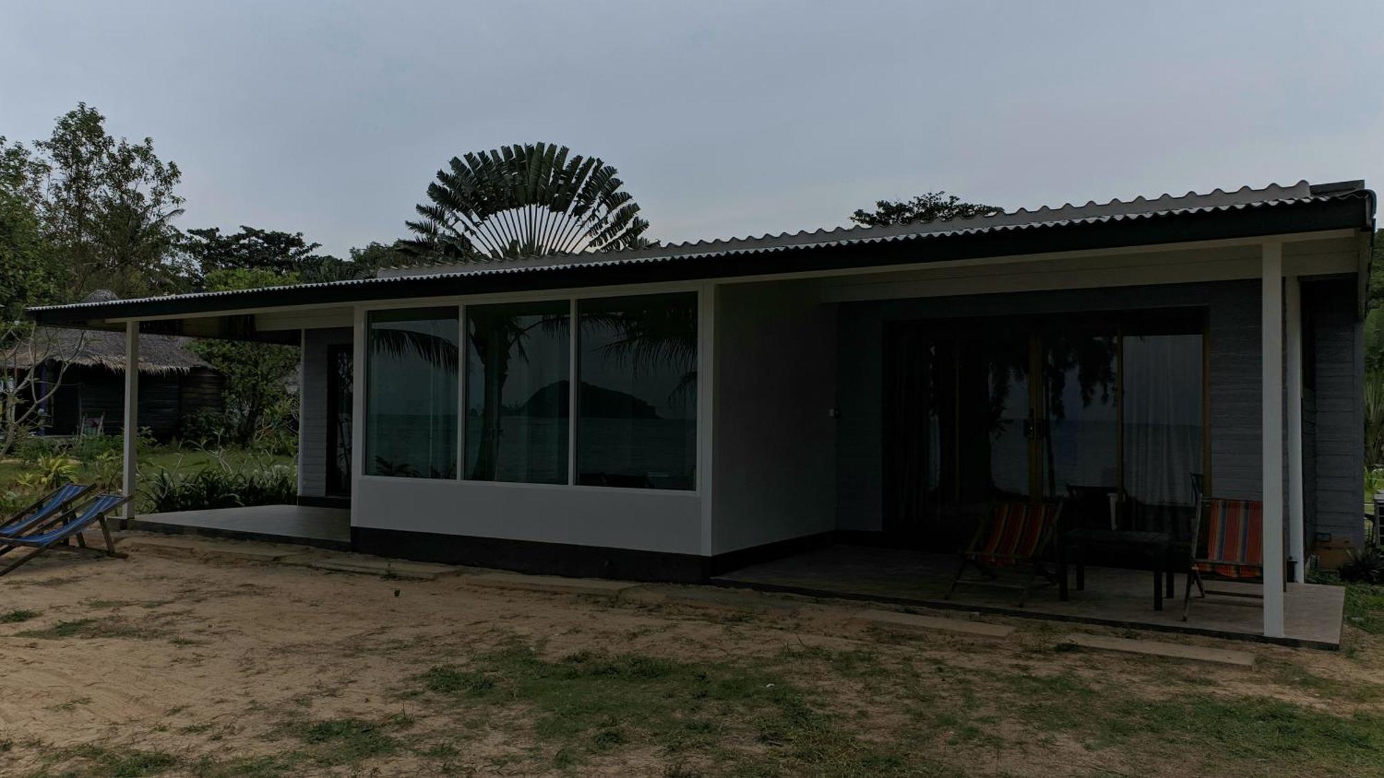 Monkey Island Resort Koh Mak Rom bilde