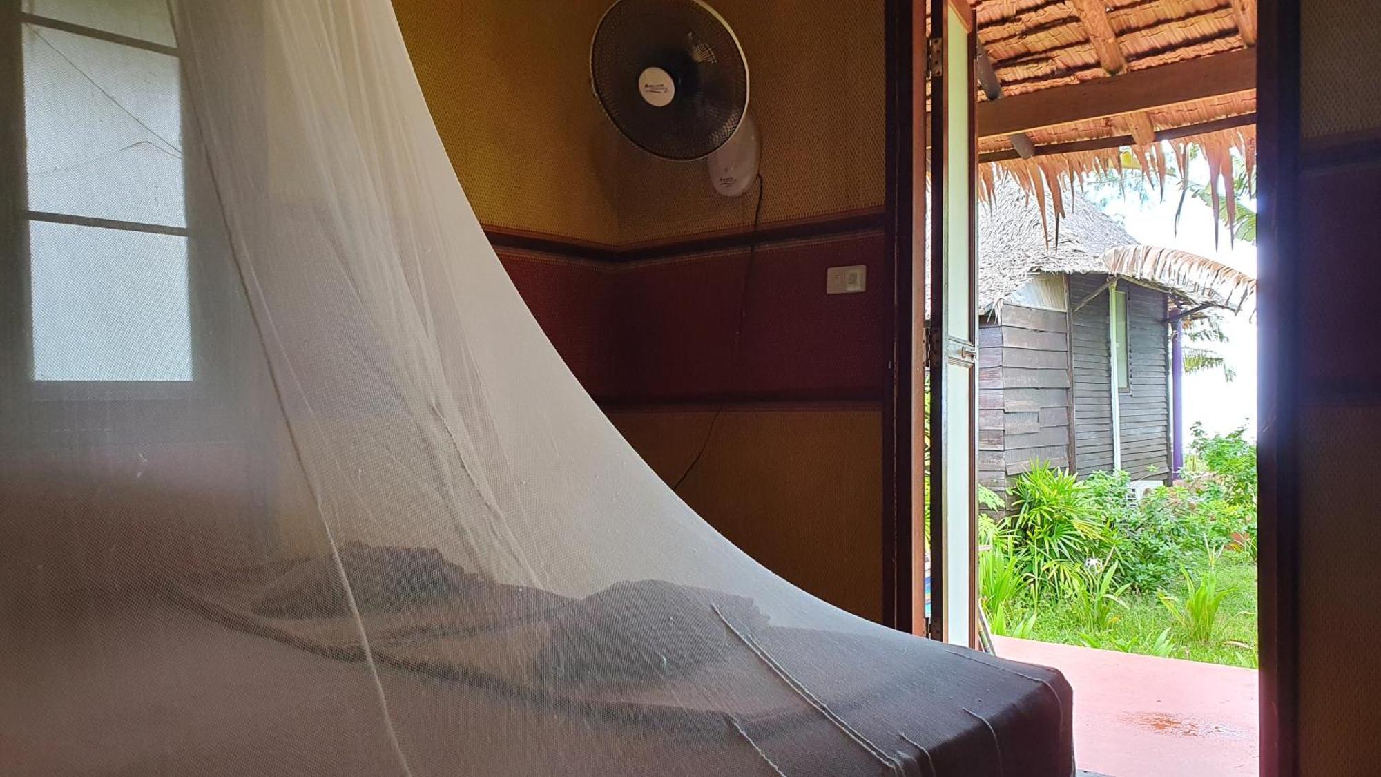 Monkey Island Resort Koh Mak Rom bilde